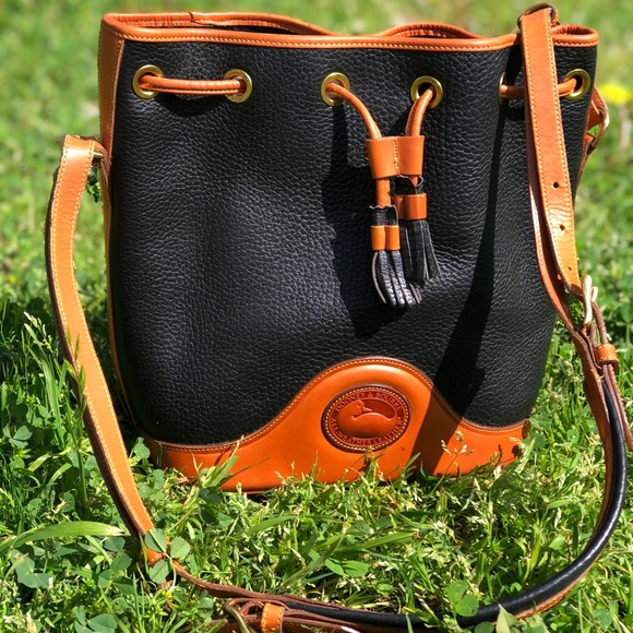 Dooney & Bourke Handbags - DOONEY & BOURKE BUCKET BAG
